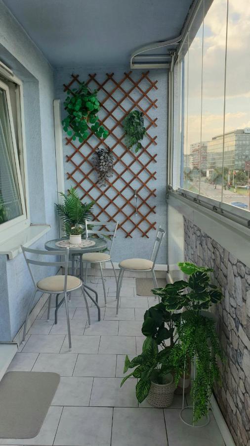 Cozy Apartment Btw Centre And Airport - Private Host - No Invoice Братислава Экстерьер фото